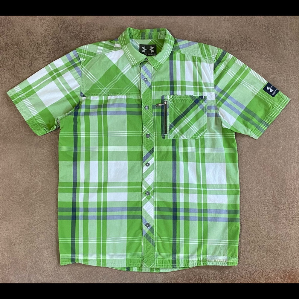 Men’s UNDER ARMOUR Button Down Short Sleeve Shirt